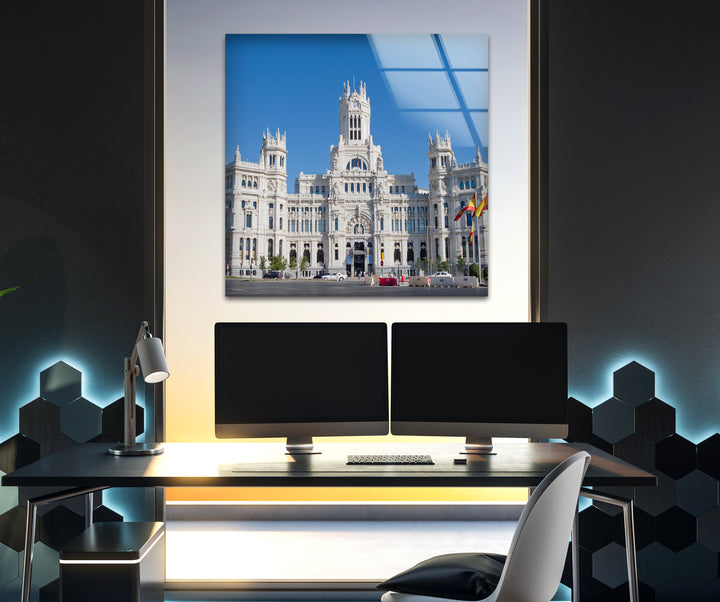 Glaswandkunst im Palacio de Cibeles – Madrids architektonisches Meisterwerk
