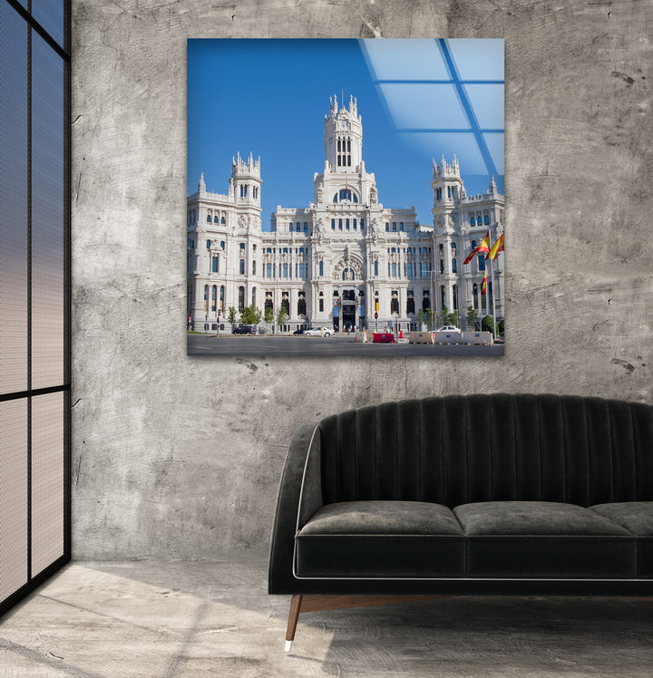 Glaswandkunst im Palacio de Cibeles – Madrids architektonisches Meisterwerk