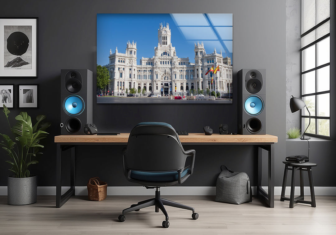 Glaswandkunst im Palacio de Cibeles – Madrids architektonisches Meisterwerk