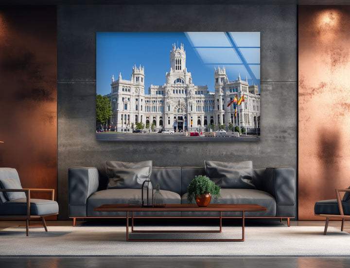 Glaswandkunst im Palacio de Cibeles – Madrids architektonisches Meisterwerk