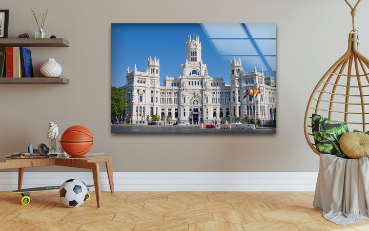 Glaswandkunst im Palacio de Cibeles – Madrids architektonisches Meisterwerk