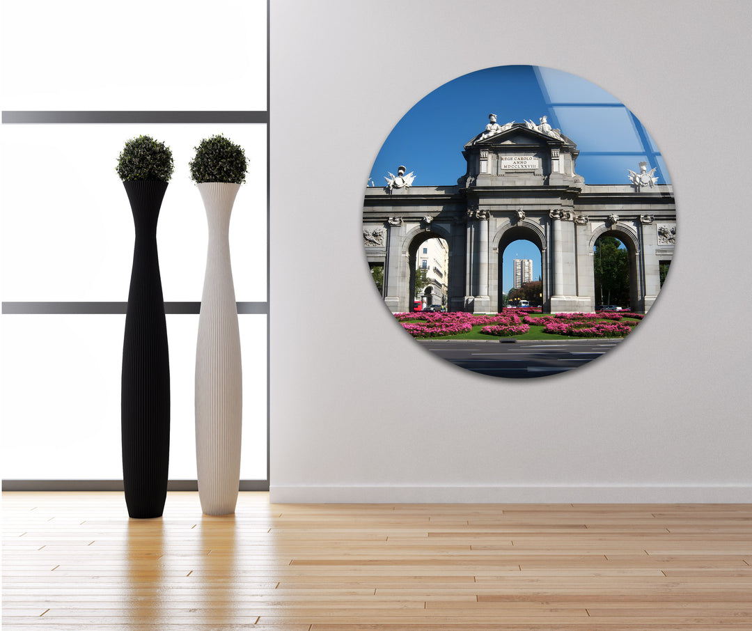 Puerta de Alcalá Glaswandkunst – ikonisches Madrider Denkmal