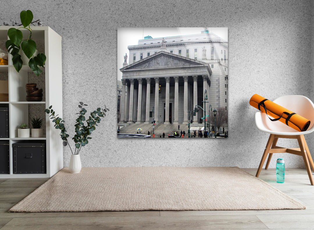 Glaswandkunst des Obersten Gerichtshofs von New York – Kultiges Wahrzeichen von Manhattan