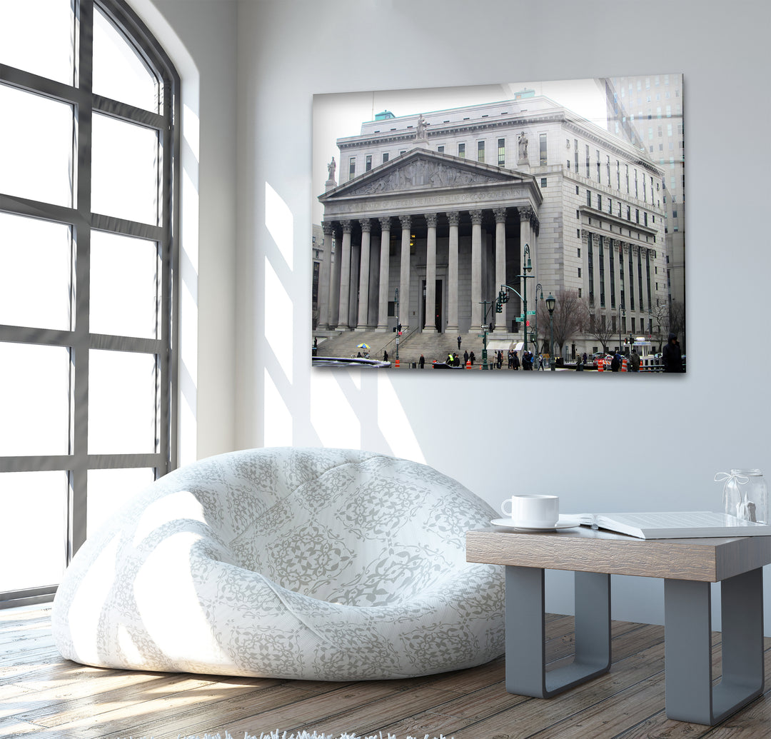 Glaswandkunst des Obersten Gerichtshofs von New York – Kultiges Wahrzeichen von Manhattan