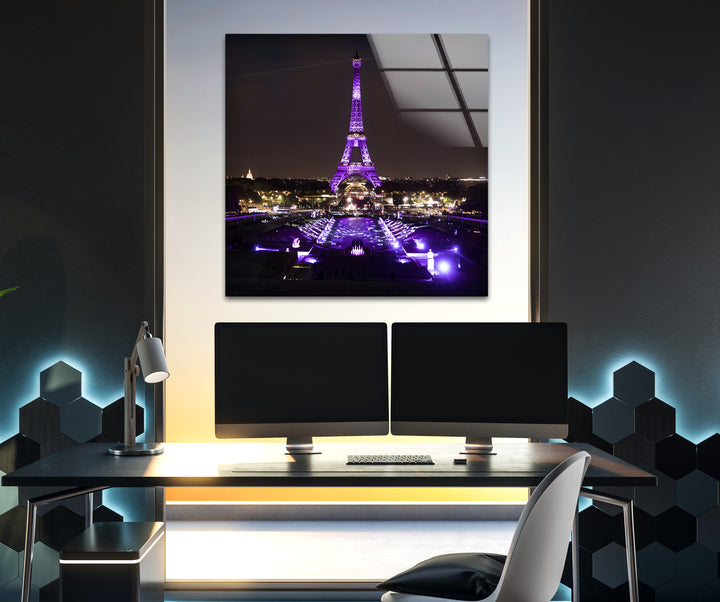 Glaswandkunst Eiffelturm – Beleuchtetes Wahrzeichen von Paris bei Nacht