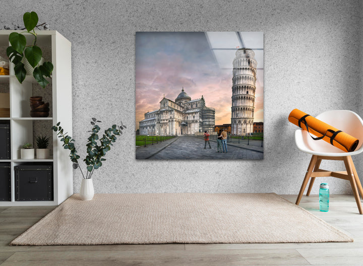 Schiefer Turm von Pisa, Glaswandkunst – Kultiges italienisches Wahrzeichen bei Sonnenuntergang