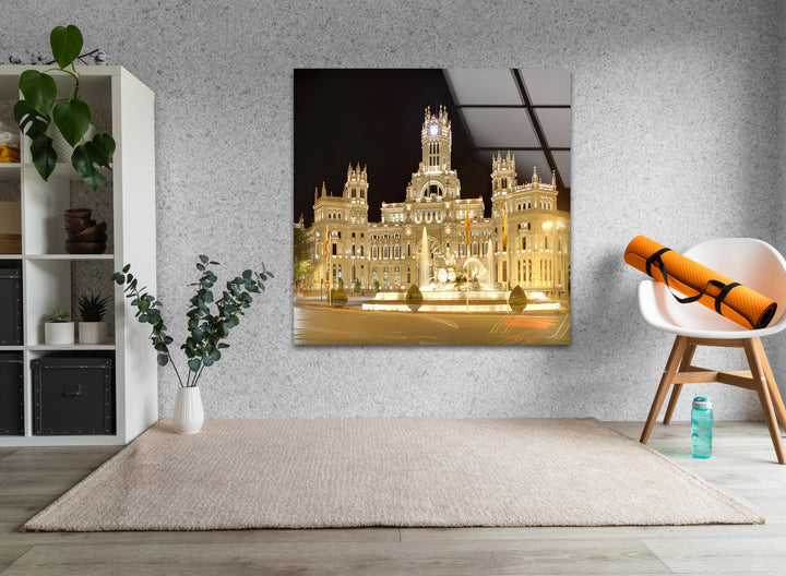 Glaswandkunst am Cibeles-Brunnen – Berühmtes Wahrzeichen Madrids bei Nacht