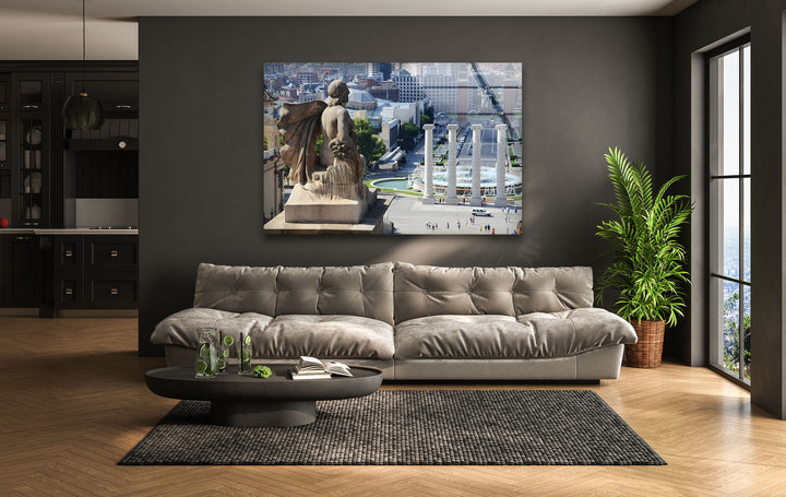 Glaswandkunst am Cibeles-Brunnen – Majestätischer Blick von oben auf Madrids Wahrzeichen