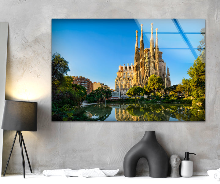 Sagrada Familia Glaswandkunst – Atemberaubender Blick auf Barcelonas berühmte Kathedrale