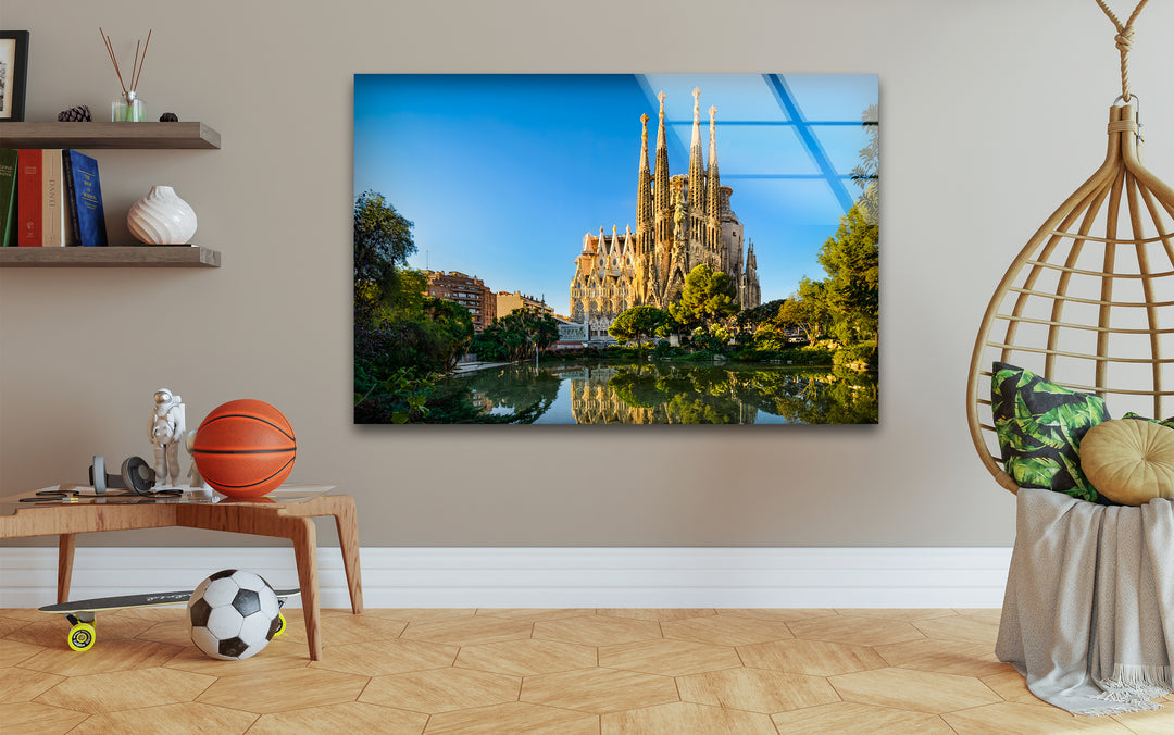 Sagrada Familia Glaswandkunst – Atemberaubender Blick auf Barcelonas berühmte Kathedrale