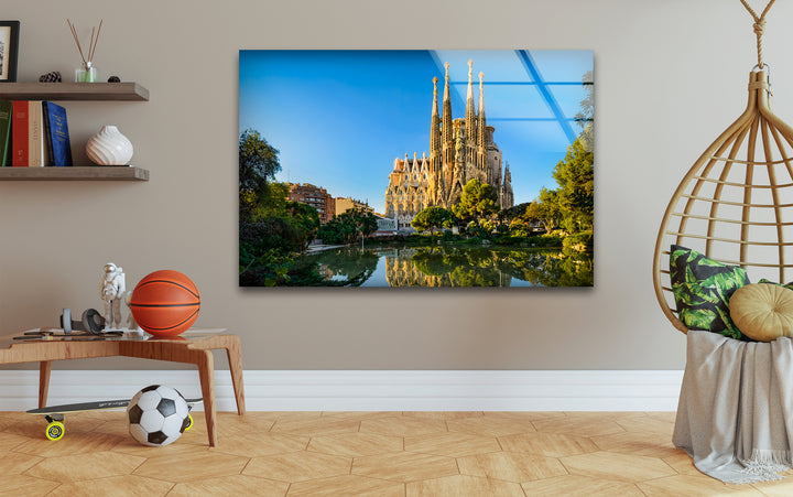 Sagrada Familia Glaswandkunst – Atemberaubender Blick auf Barcelonas berühmte Kathedrale