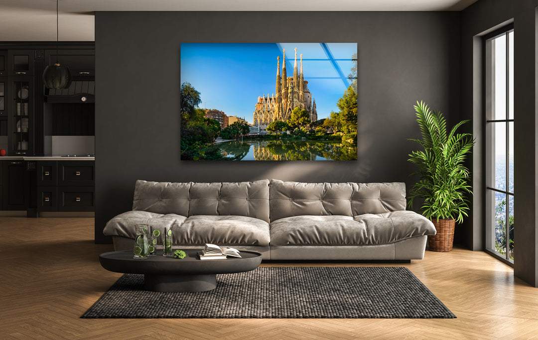 Sagrada Familia Glaswandkunst – Atemberaubender Blick auf Barcelonas berühmte Kathedrale