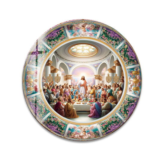 Light and shadow illuminate the ethereal scene of the last supper in this round glass art, casting a divine glow on Jesus and his disciples.