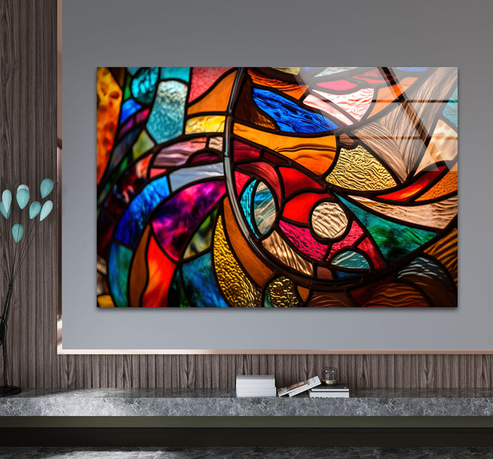 Abstrakte Wanddekoration aus Buntglas – Lebendiges, mehrfarbiges, modernes Fensterdesign 