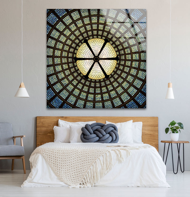 Radiant Dome Buntglas-Wandkunst – Elegantes kreisförmiges Deckendesign 