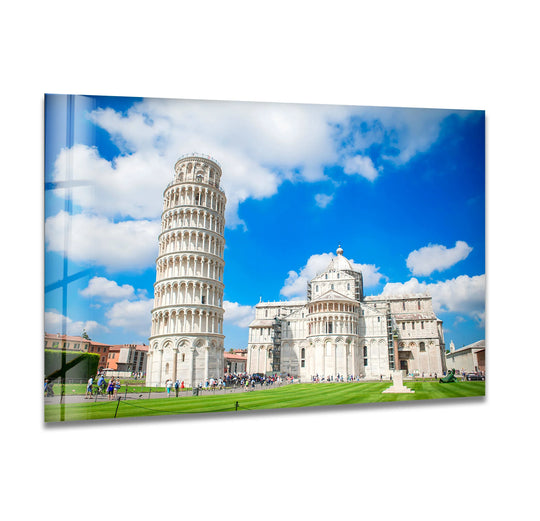 Polished surface texture enhances the Pisa Wonder glass wall art prints, highlighting the detailed architecture of the Leaning Tower.