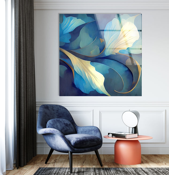 Blue Bloom Wandkunst – Eleganter floraler Glasdruck für Wohnräume 