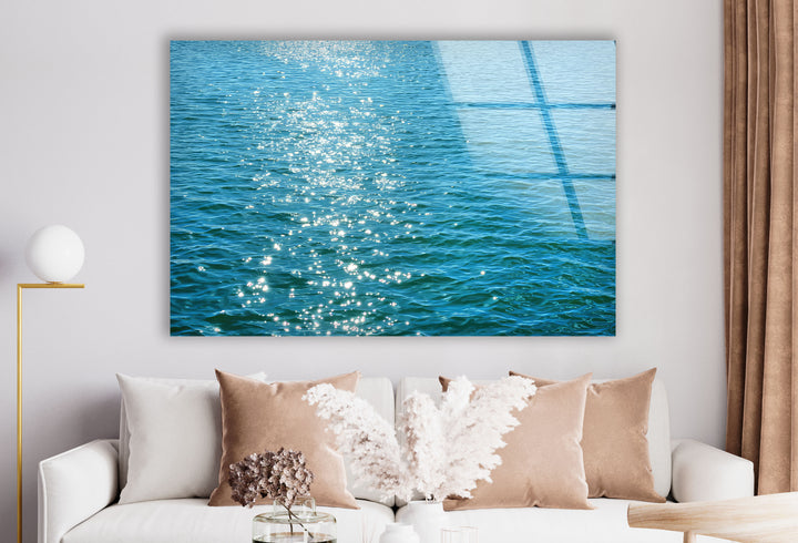 Sonnenbeschienene Meeresoberfläche Wandkunst – Minimalistischer Seeglasdruck 