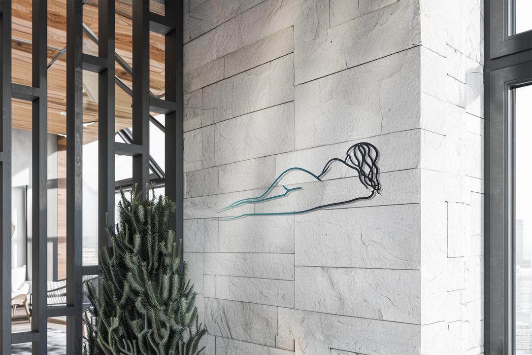 Abstract nude line drawing metal wall decor
