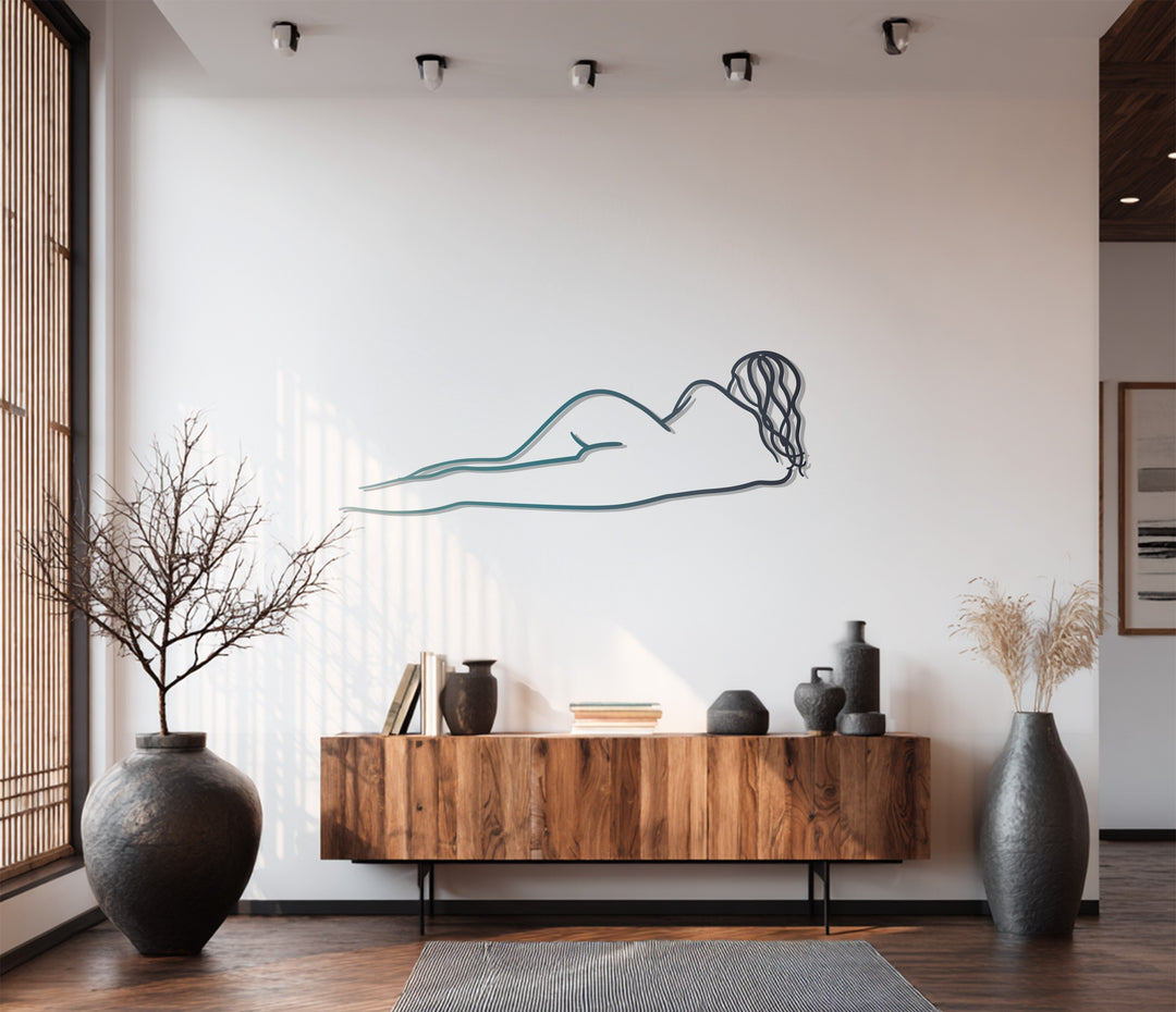 Reclining Grace – Minimalist Female Silhouette Metal Wall Art