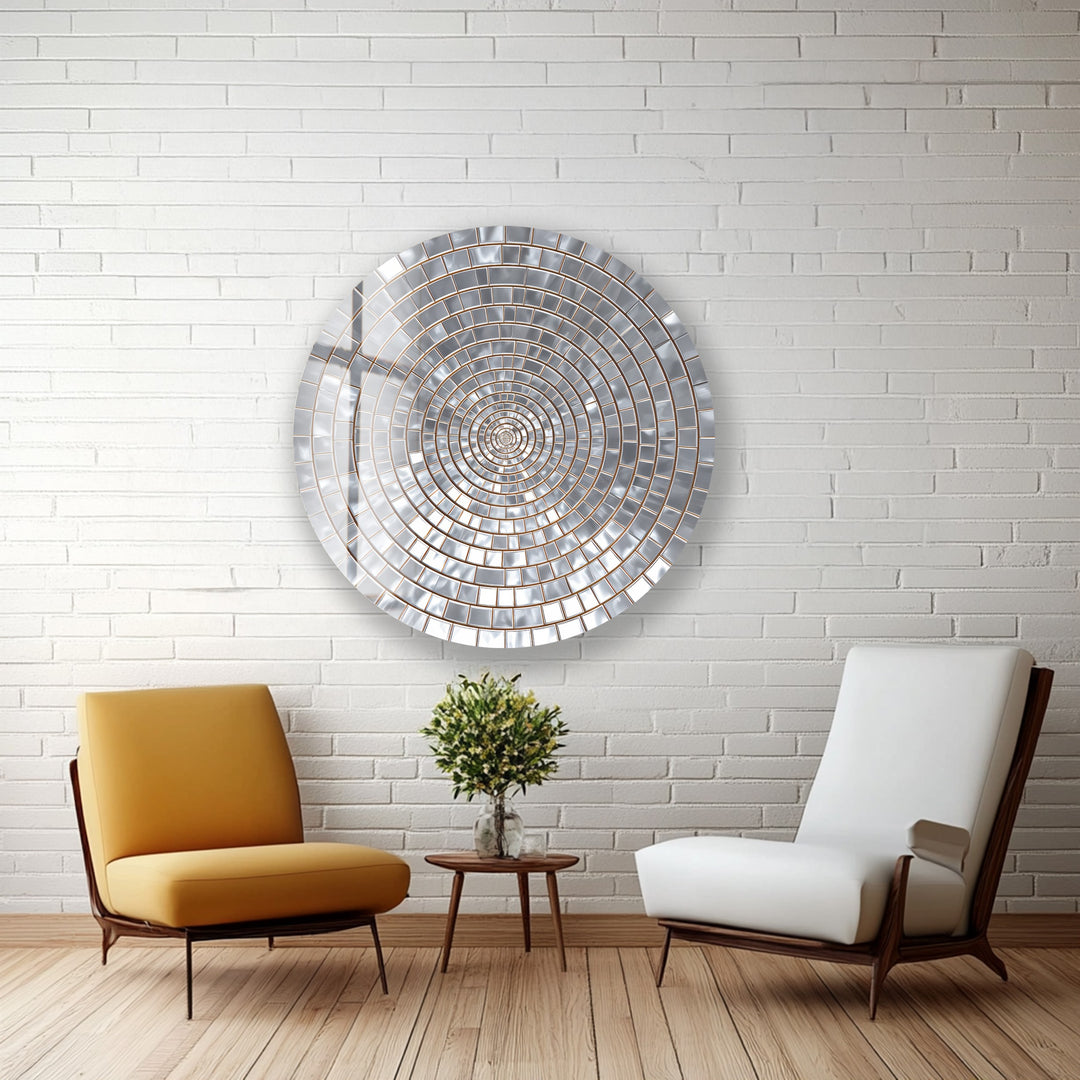 Silver Echo – Round Glass Wall Art