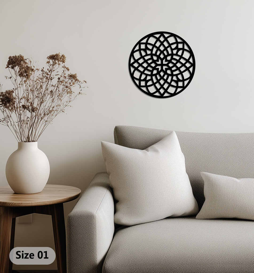 Interwoven knot design metal wall sculpture