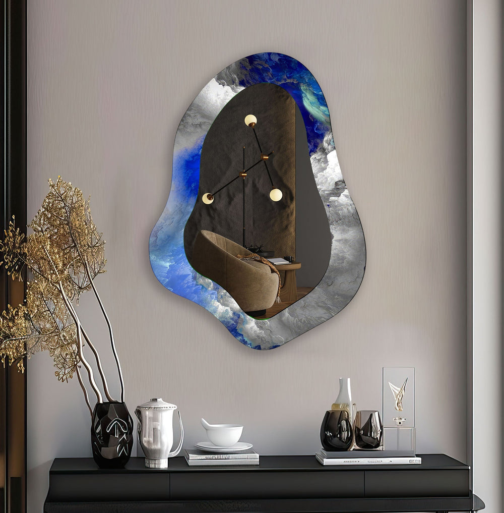 Mirror wall decor combining reflective surfaces and artistic shapes for a stunning focal point
