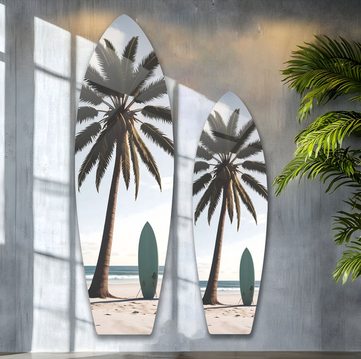Wandkunst mit Palmen-Surfbrett