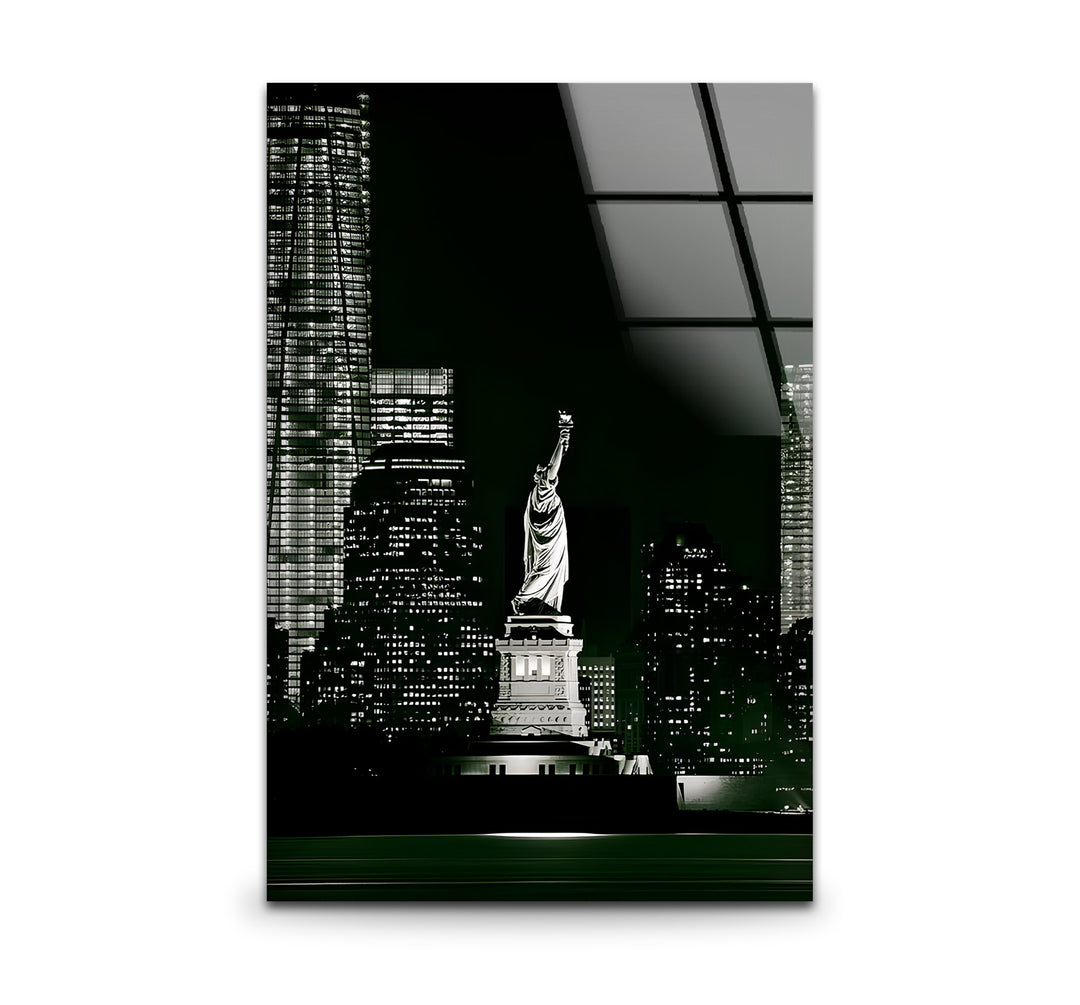 Elegant black and white wall art featuring the Statue of Liberty in a bold and timeless design.