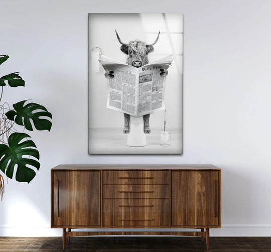 Funny Highland Cow Reading Newspaper Wall Art – Black and White Glass Print for Bathroom Humor Decor - MyPhotoStation