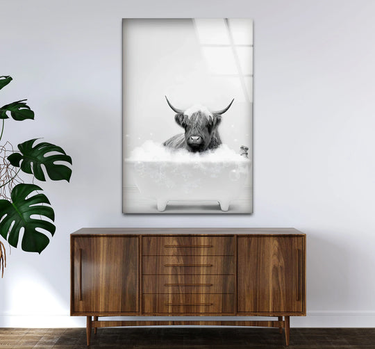Highland Cow in Bathtub Wall Art – Funny Black and White Glass Print for Bathroom Decor - MyPhotoStation