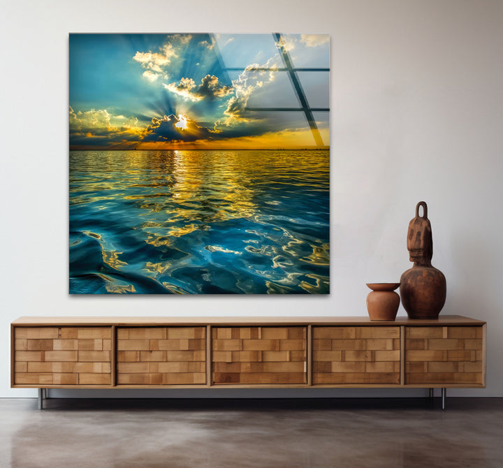Wandkunst mit Sonnenuntergang am Meer – Strahlender Himmel und Reflexionen, vertikaler Glasdruck