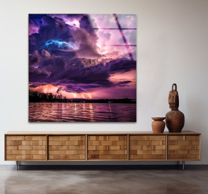 Gewitter-Wandkunst – Lila Gewitterwolke über Seeglasdruck
