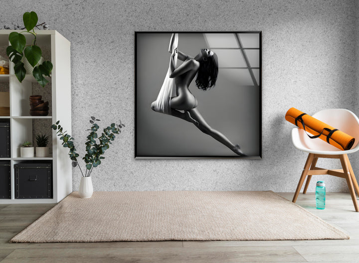 Modern nude art blending sexual drawings with artistic elegance
