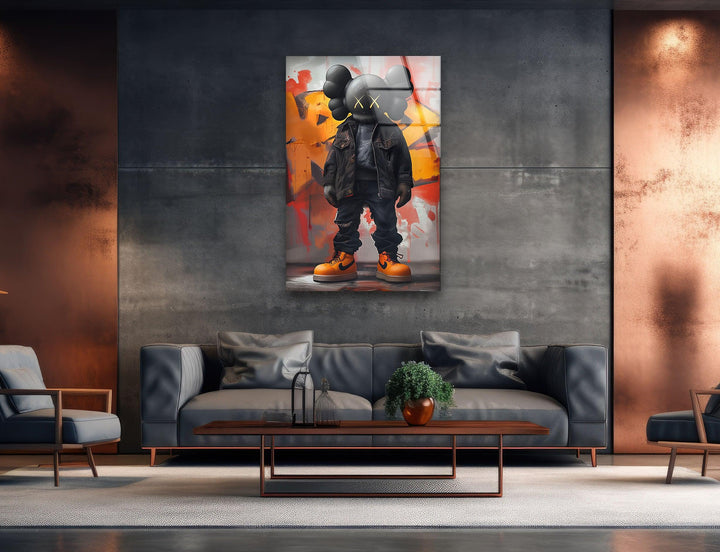 Kaws – Orangefarbene Glaswandkunst