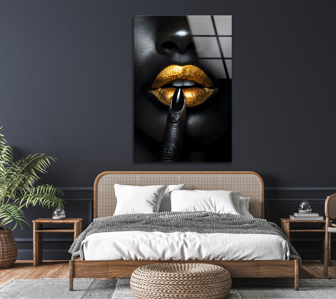 High-contrast black-and-gold lips wall art, a stunning centerpiece for contemporary spaces.
