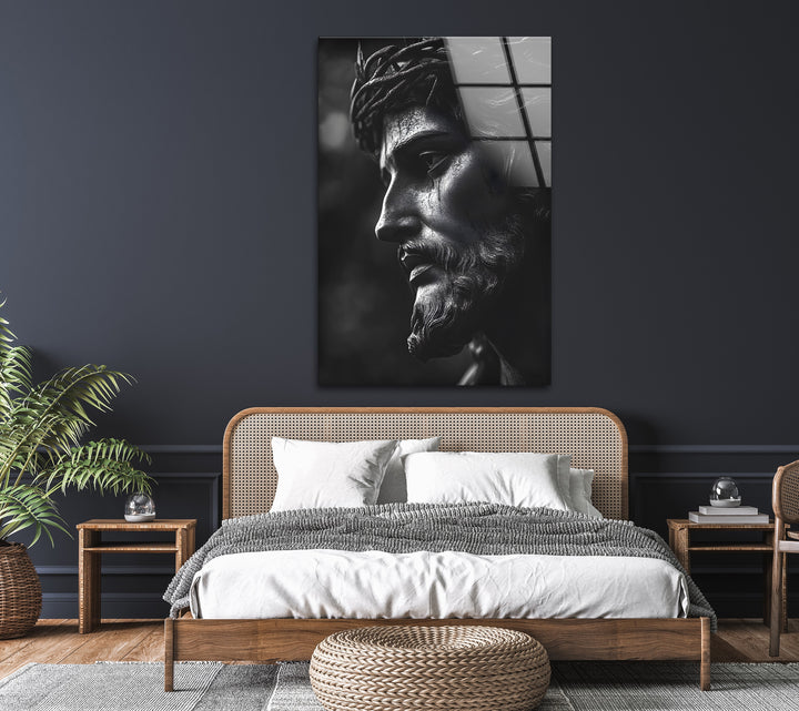 Captivating black-and-white glass art featuring a powerful Jesus sculpture design.
