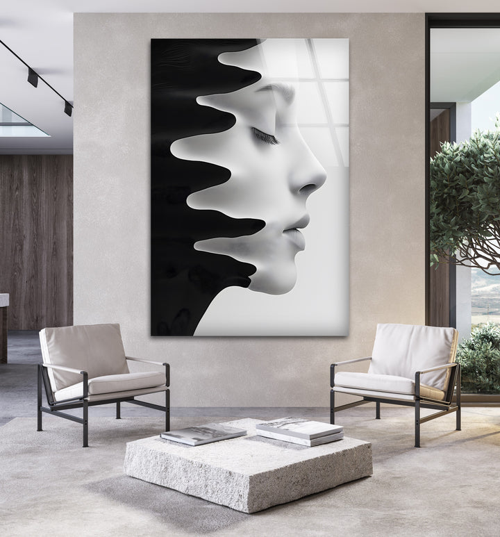 Black and white profile with dynamic shapes, elegantly printed on glass.
