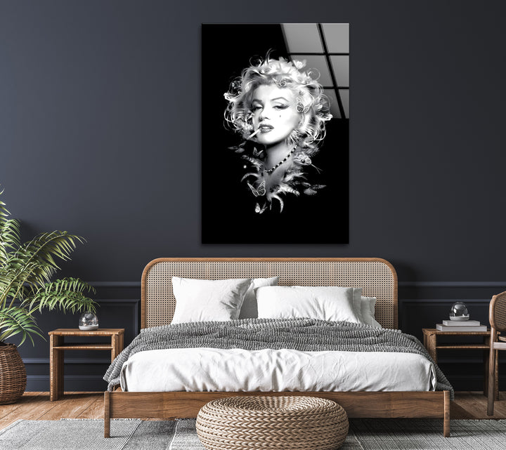 Marilyn Monroe: Iconic Portrait in Black and White on Glass Wall Art
