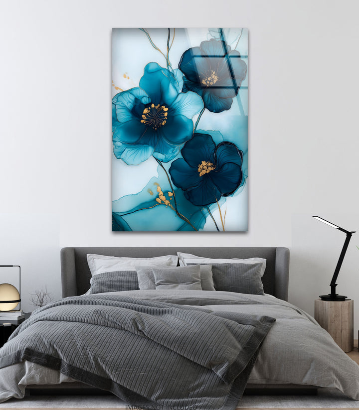 Midnight Bloom – Elegante blaue florale Glaswandkunst