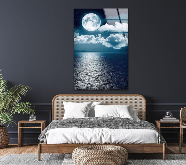 Nature-inspired glass decor featuring a dreamy ocean under a starlit sky.
