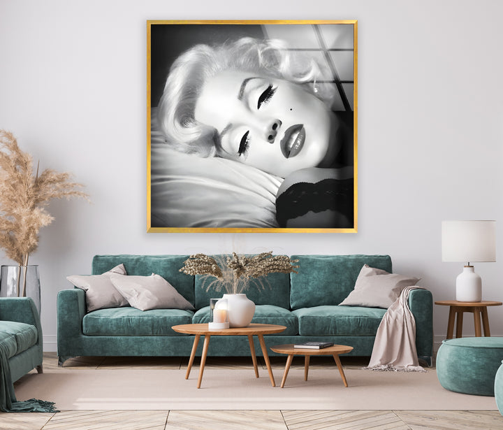 Glamorous Marilyn Monroe Glass Wall Art - Classic Hollywood Style
