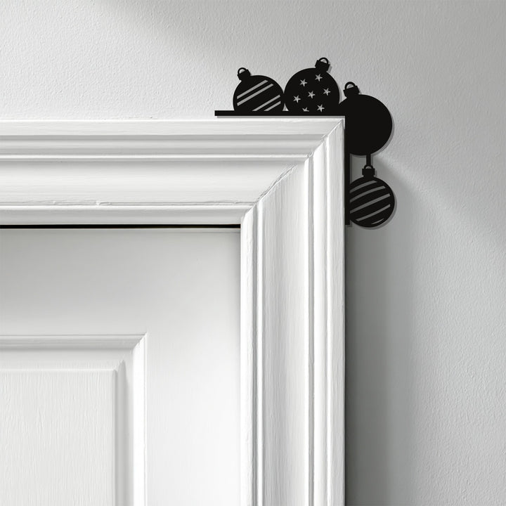 Modern holiday ornament metal wall décor piece