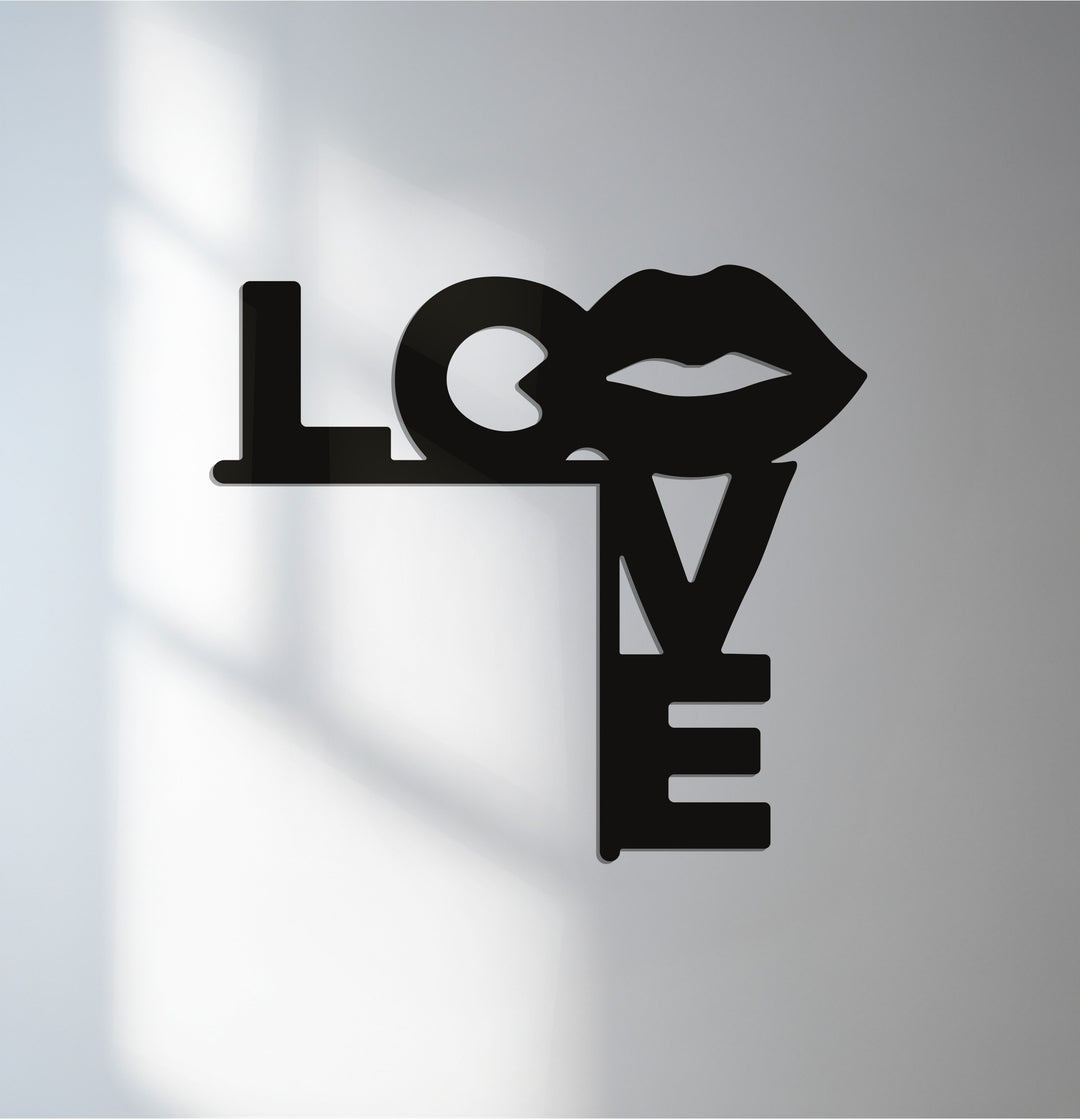 Love lips metal wall art for modern romantic home décor