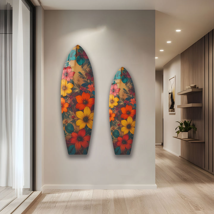 Gelb-rote Vintage-Blumen-Surfbrett-Wandkunst
