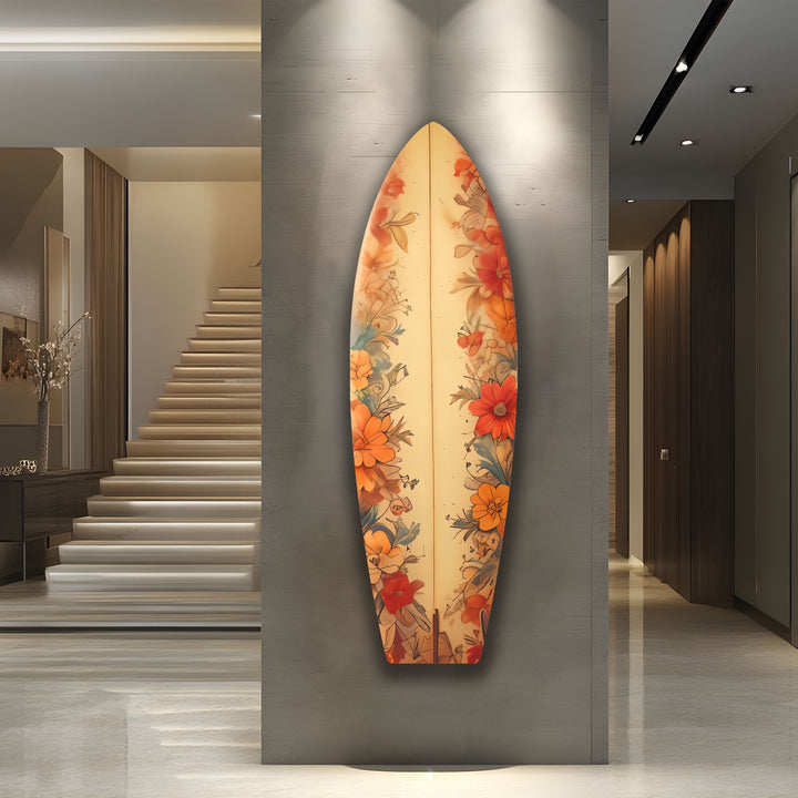 Beige tropische Blumen Surfbrett Wandkunst