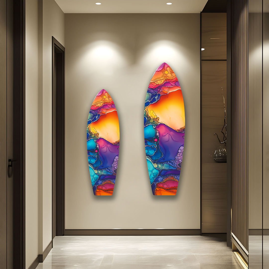 Farbig gebeizte Surfbrett-Wandkunst