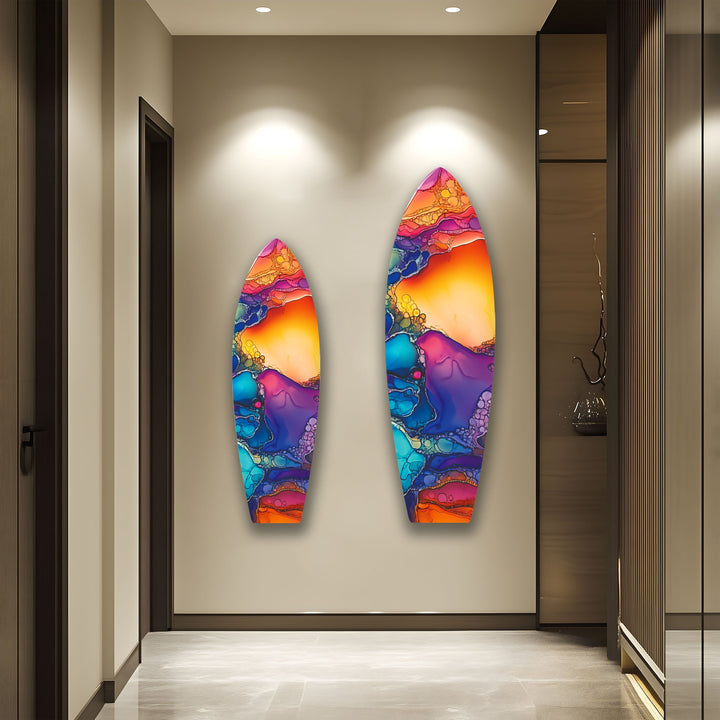 Farbig gebeizte Surfbrett-Wandkunst