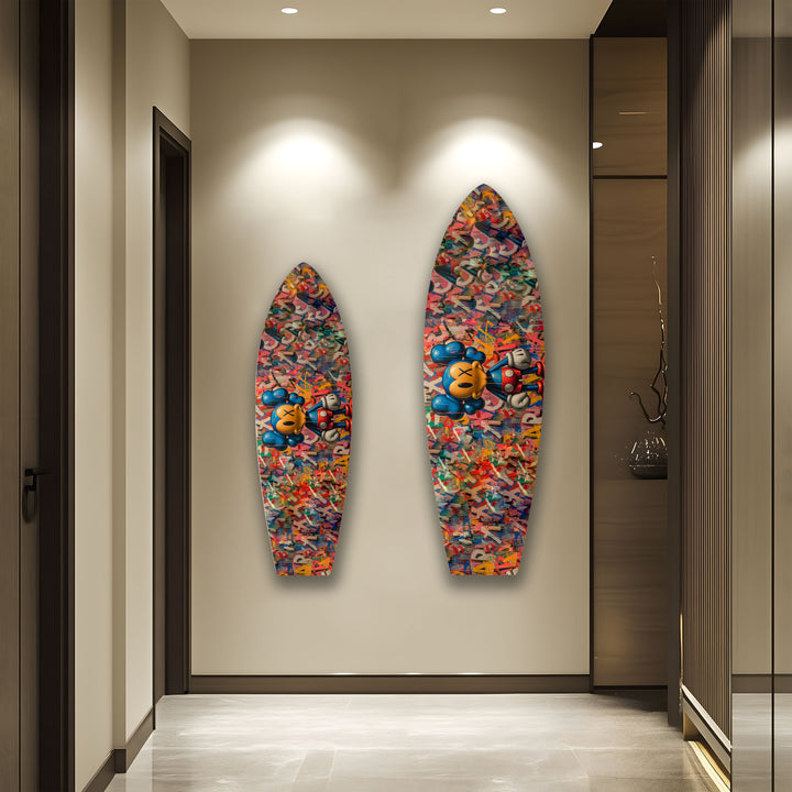 Graffiti Art Surfboard Wall Decor – Urban Pop Figurine Street Style