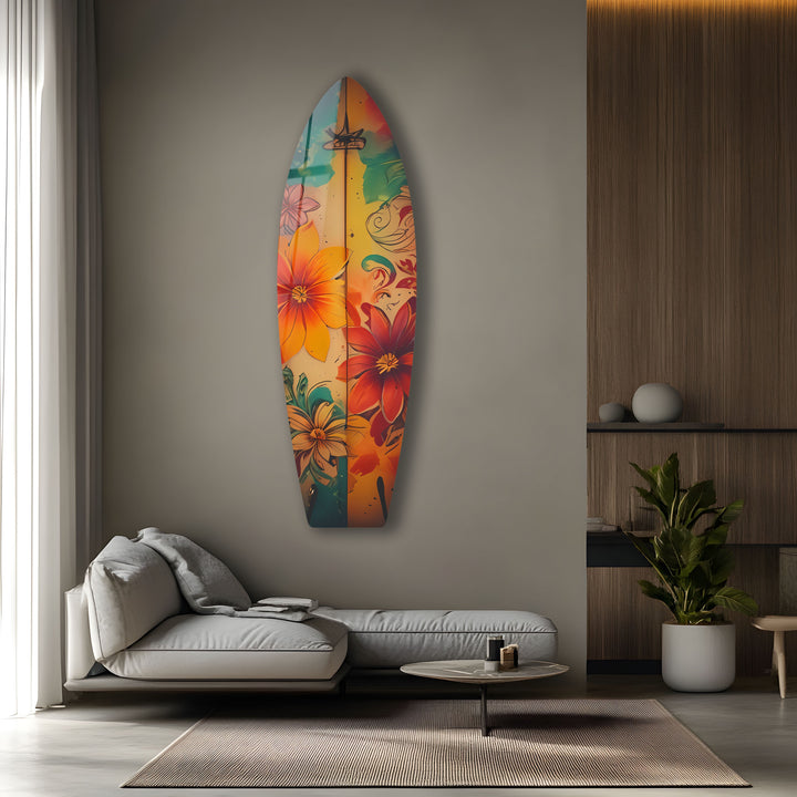 Wandkunst mit Surfbrett und roten und blauen Blumen